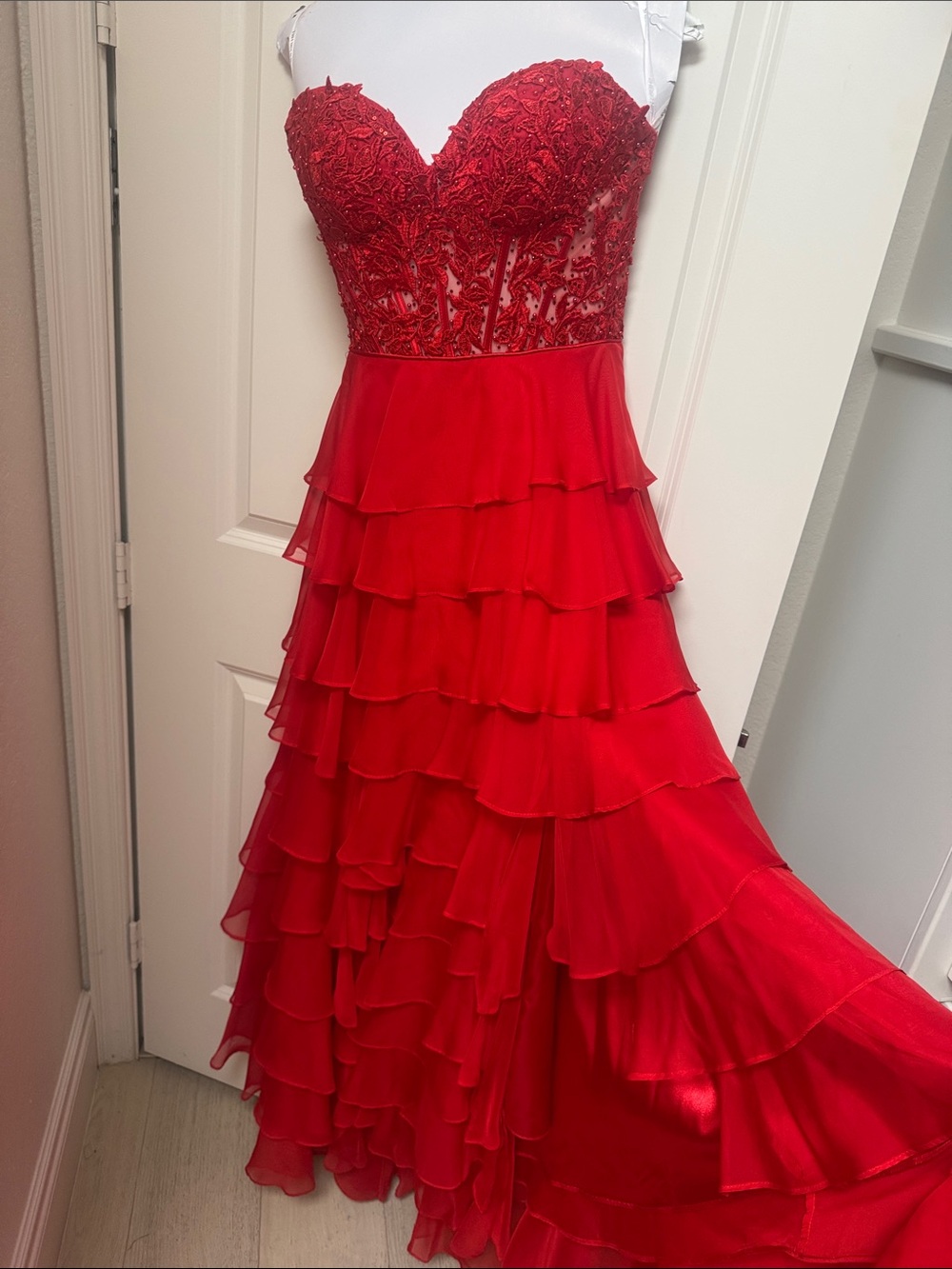 Formal Dress - Picture 4 of 5